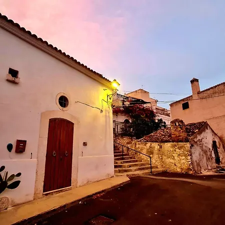 La Piccola Casa Design House Nel Centro Storico Con Giardino Privato E Camino * Mattinata